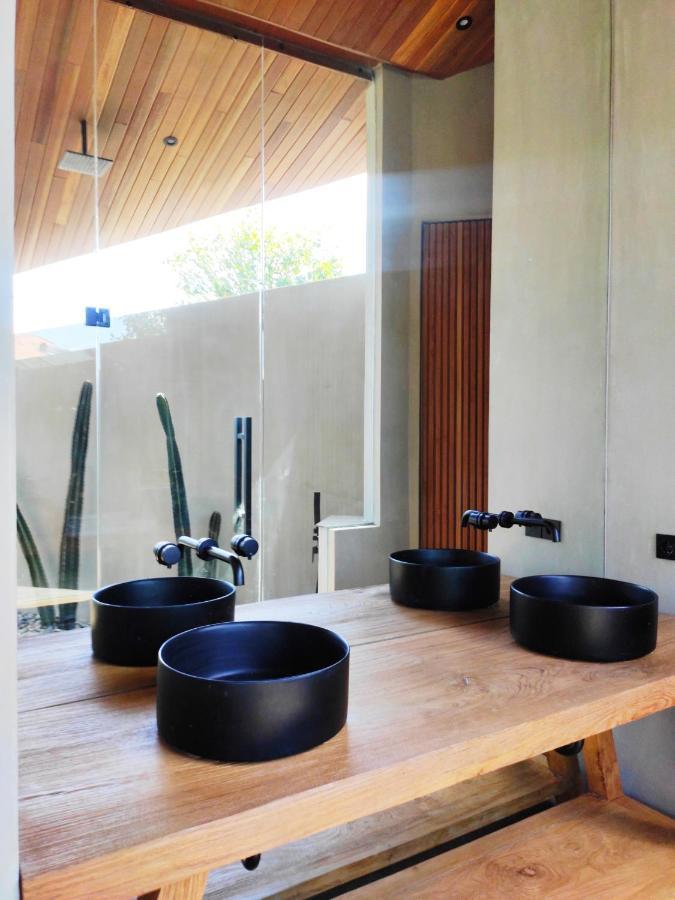 Villa Feh Bali By House Of Winds - Neo Tropical Eden Near Canggu Керобокан Экстерьер фото