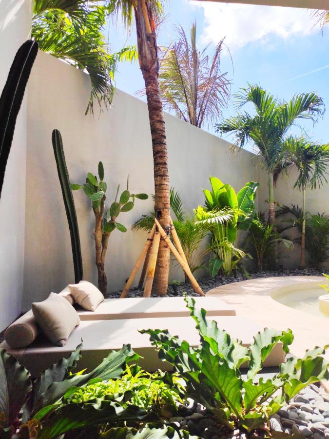 Villa Feh Bali By House Of Winds - Neo Tropical Eden Near Canggu Керобокан Экстерьер фото
