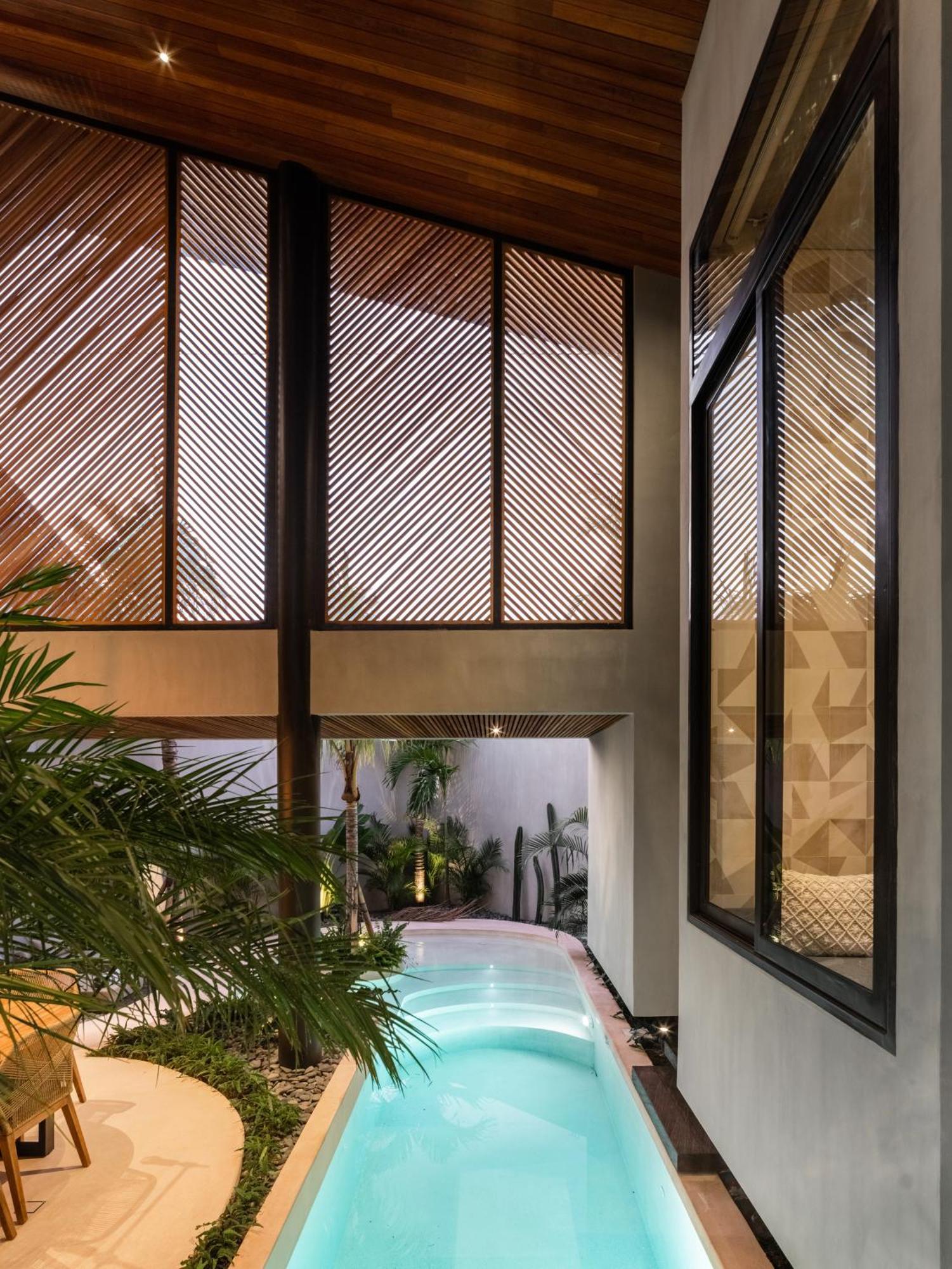 Villa Feh Bali By House Of Winds - Neo Tropical Eden Near Canggu Керобокан Экстерьер фото